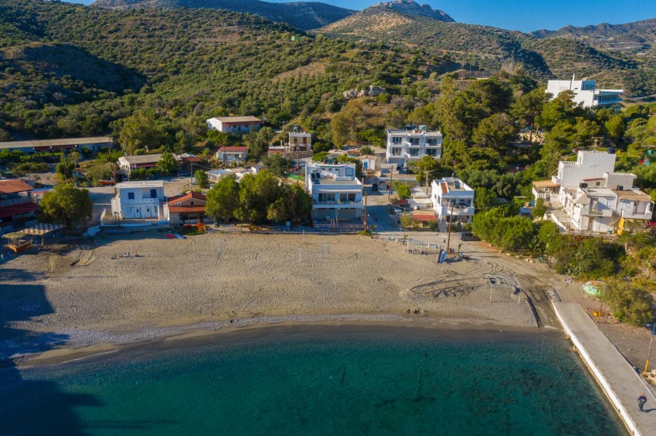 Beach Front Condo South Crete Kalí Limenes Exterior foto